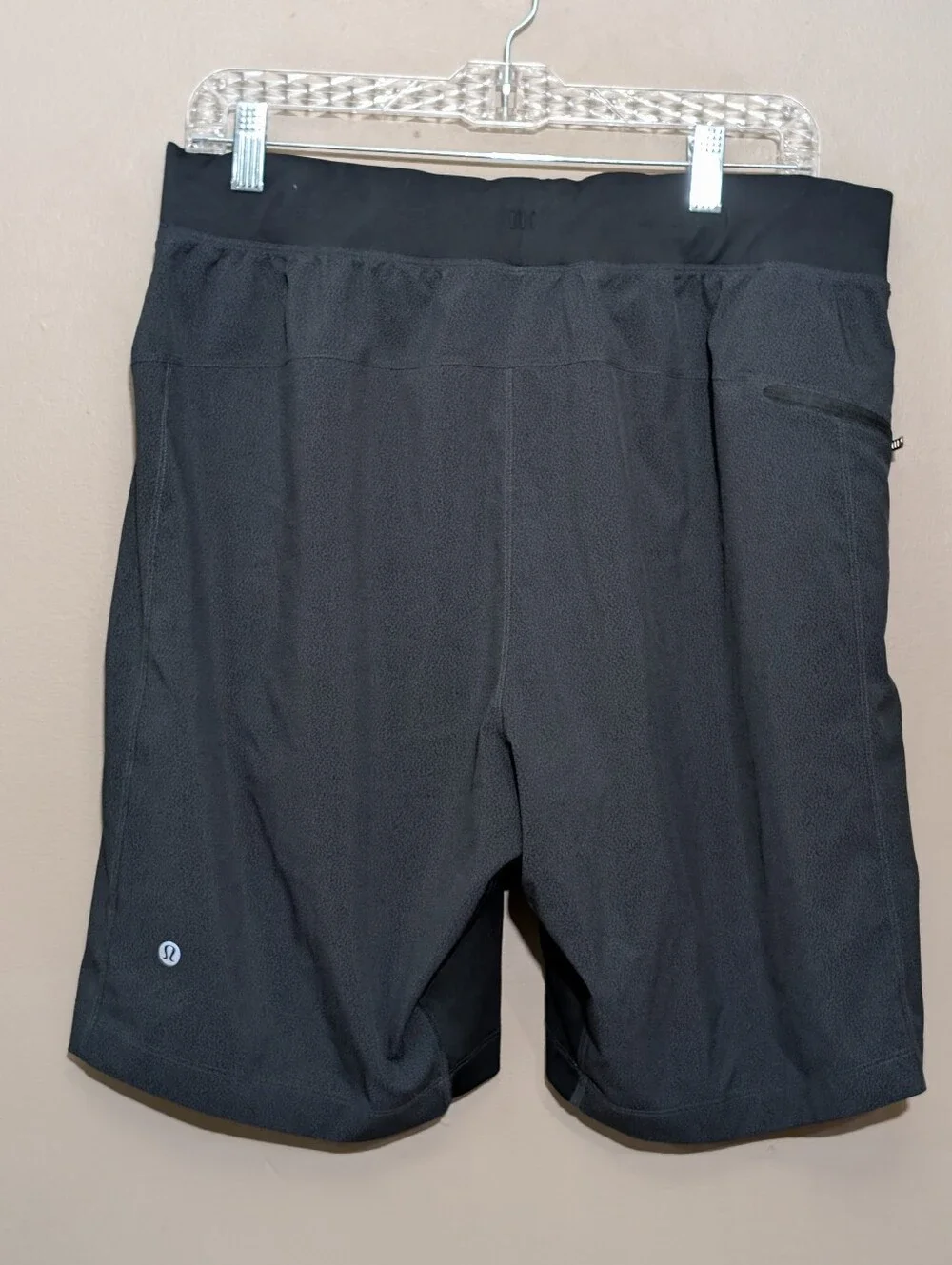 Lululemon Men’s Zeroed In Linerless Shorts, Small Pattern Sz XL